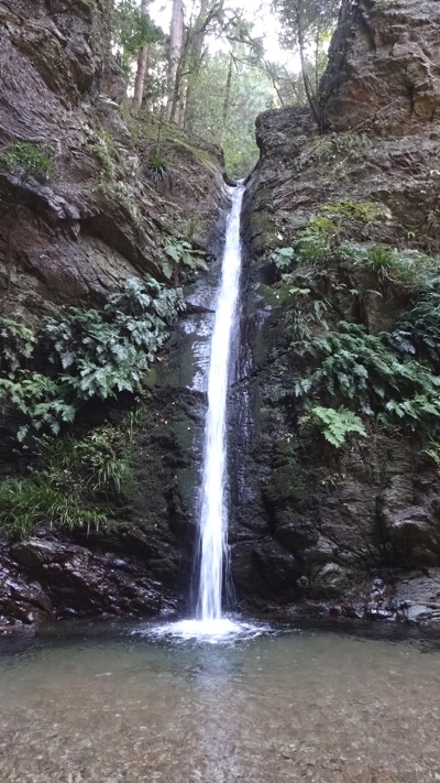 宿谷の滝 ハイキング