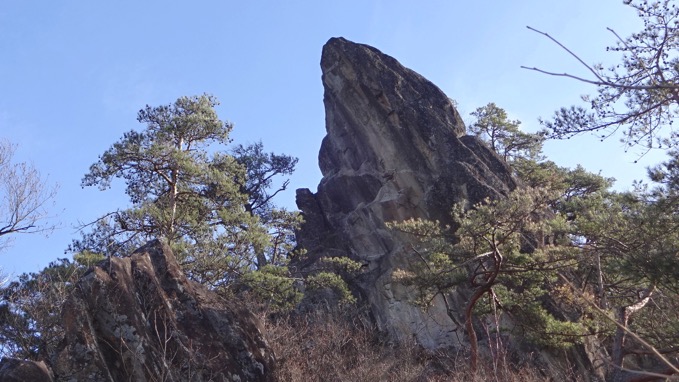 嵩山 たけやま 登山 鳥帽子岩