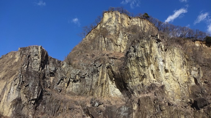岩船山にハイキング 特撮物のロケ地で有名な一大霊山 栃木市岩舟町 mitchie mのブログ