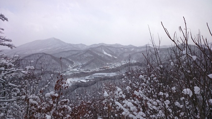 三角山に登山 冬の北海道の雪山を手軽に楽しめる 北海道札幌市 Mitchie Mのブログ